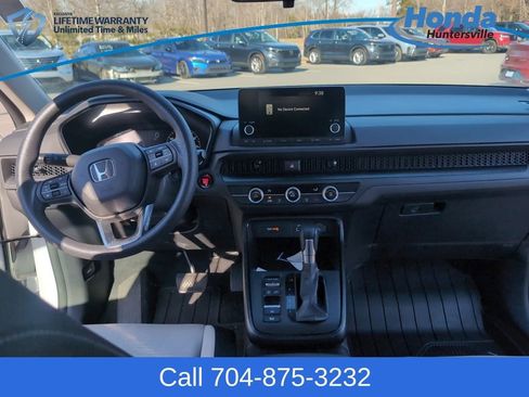 Used 2023 Honda CR-V LX image 18