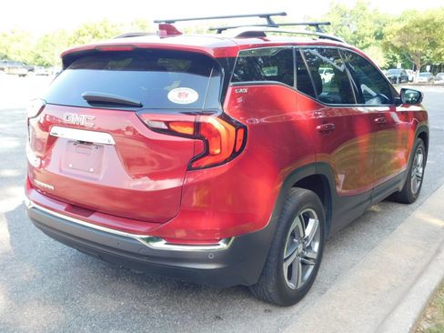 Used 2021 GMC Terrain SLT FWD image 4