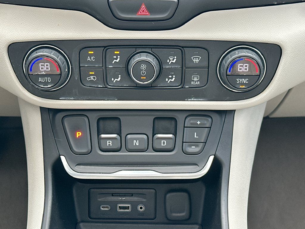 Used 2018 GMC Terrain Denali w/ Advanced Safety Package FWD image 14