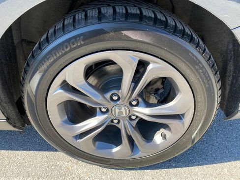 Used 2024 Honda Accord EX image 11