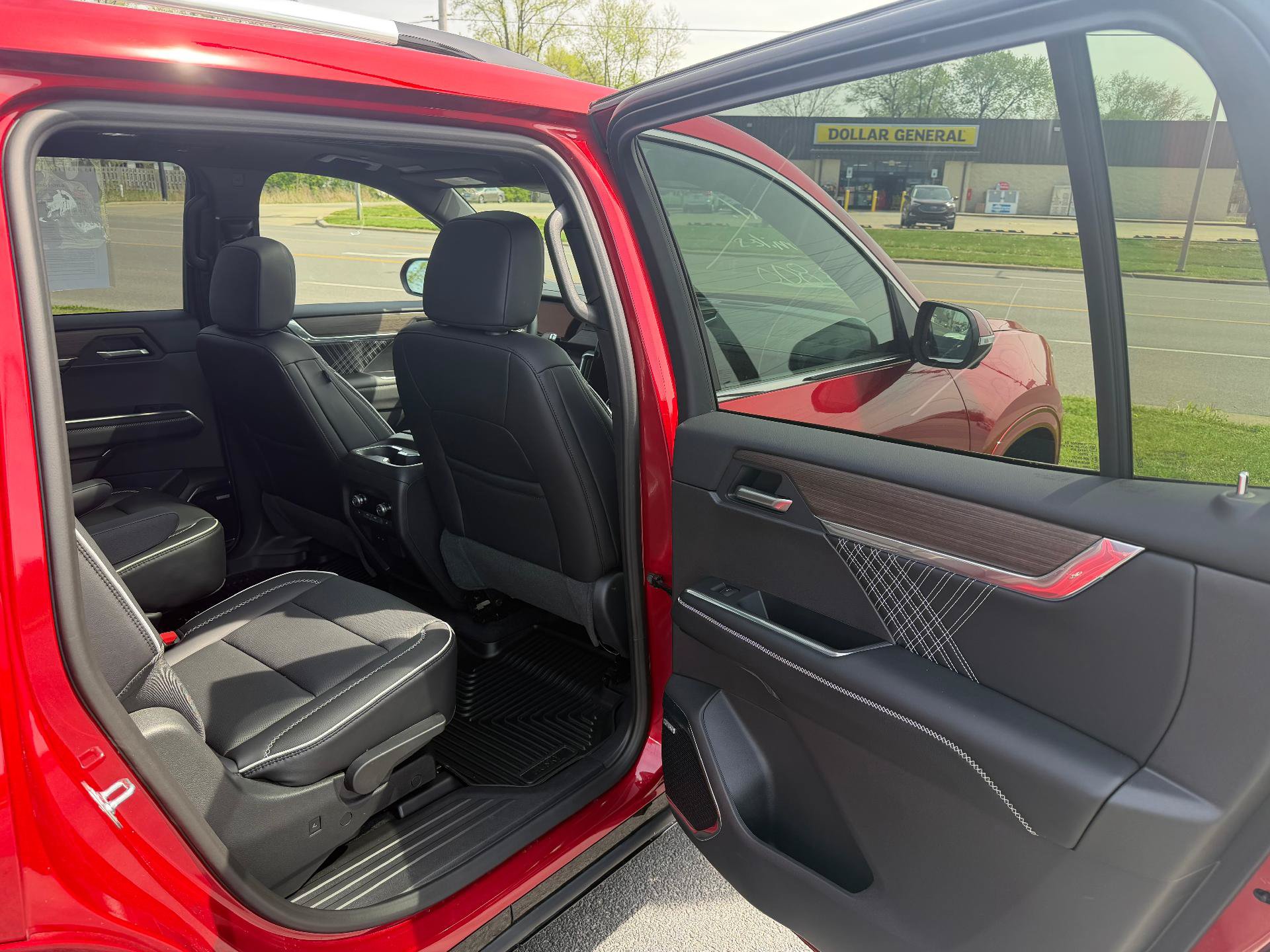 Used 2026 GMC Acadia Denali w/ Super Cruise Package FWD image 14