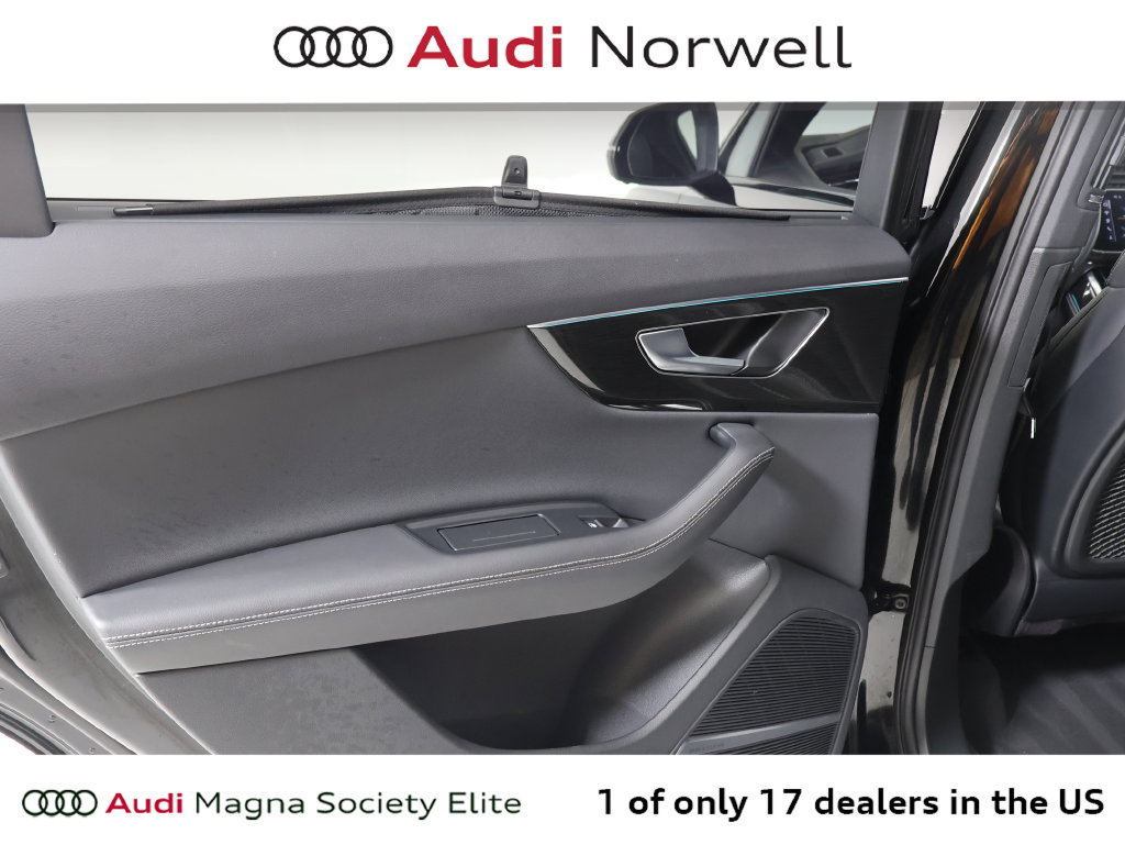 Used 2025 Audi Q7 3.0T Prestige AWD/4WD image 24