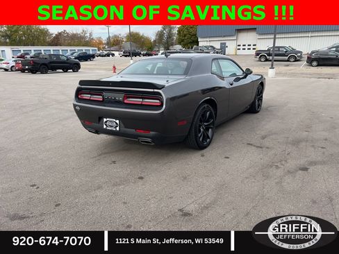 Used 2018 Dodge Challenger SXT Plus image 11