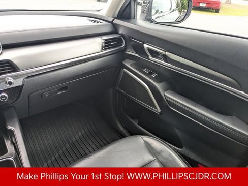 Used 2022 Kia Telluride LX AWD/4WD image 16
