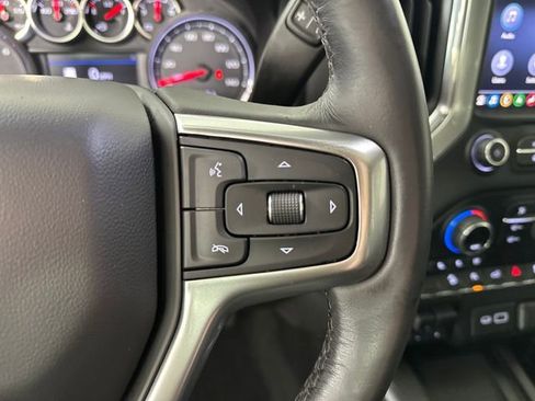 Used 2020 Chevrolet Silverado 1500 LTZ AWD/4WD image 16