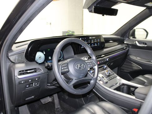 Used 2024 Hyundai Palisade Calligraphy image 16