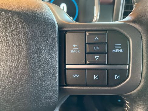 Certified 2023 Ford F150 Lariat w/ Equipment Group 502A High image 21