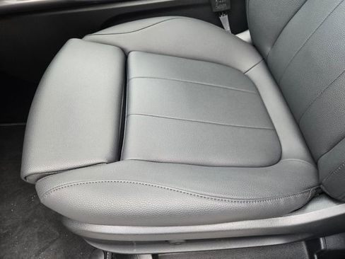 Certified 2025 Mercedes-Benz GLA 250 4MATIC image 14