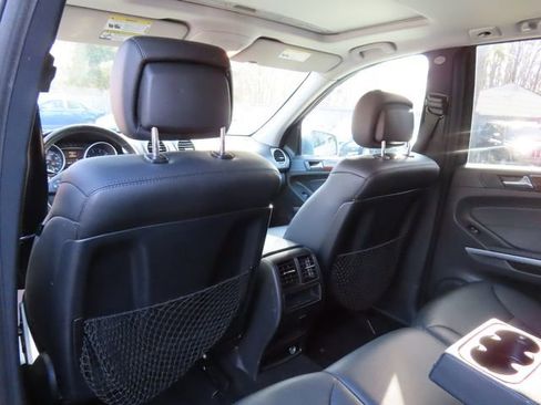 Used 2011 Mercedes-Benz ML 350 4MATIC image 16
