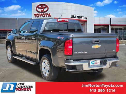 Used 2017 Chevrolet Colorado LT w/ Luxury Package, Chrome AWD/4WD image 8