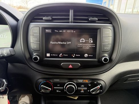 Used 2024 Kia Soul LX w/ Option Group 015 image 22