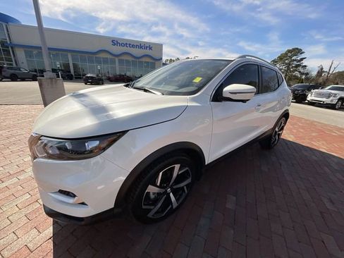 Used 2022 Nissan Rogue Sport SL AWD/4WD image 26