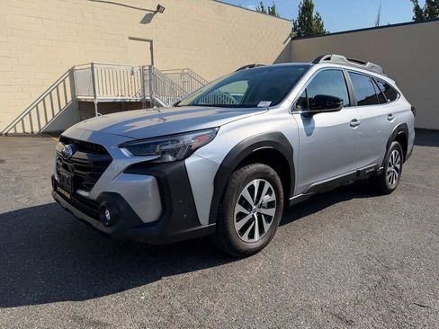 Certified 2024 Subaru Outback Premium AWD/4WD image 4