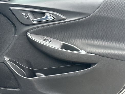 Used 2024 Chevrolet Malibu LT image 14