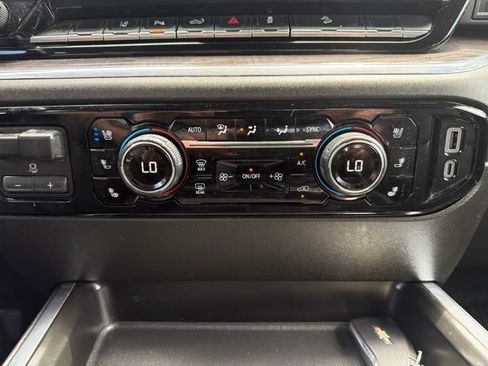 Used 2024 Chevrolet Silverado 2500 LTZ w/ LTZ Plus Package AWD/4WD image 30