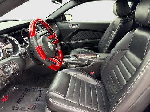 Used 2013 Ford Mustang GT Premium w/ Comfort Pkg RWD image 17