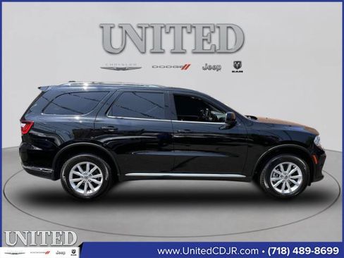 Used 2023 Dodge Durango SXT Launch Edition image 2
