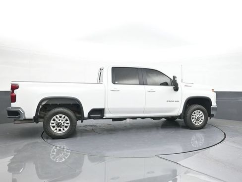 Used 2024 Chevrolet Silverado 2500 LT w/ Safety Package AWD/4WD image 18