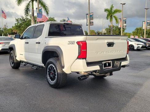 Used 2024 Toyota Tacoma TRD Off-Road w/ TRD Off Road Upgrade Package AWD/4WD image 8