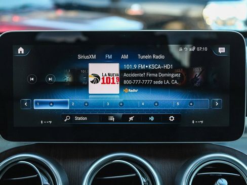 Used 2020 Mercedes-Benz GLC 300 image 15