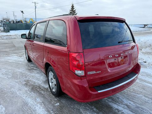 Used 2012 Dodge Grand Caravan SXT image 7
