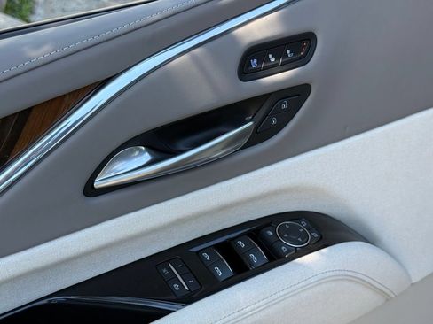 Certified 2024 Cadillac Escalade Sport Platinum w/ LPO, ONYX Package AWD/4WD image 19