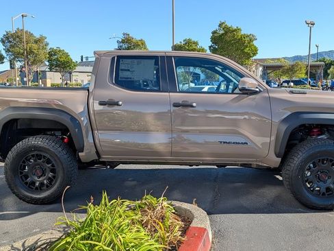 New 2026 Toyota Tacoma TRD Off-Road image 21