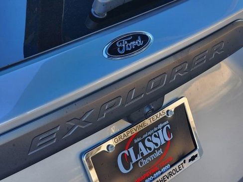 Used 2022 Ford Explorer Timberline image 9