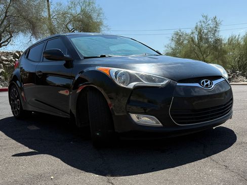 Used 2016 Hyundai Veloster w/ Option Group 02 image 7