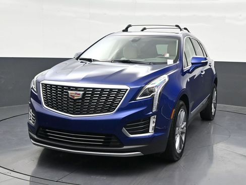 Used 2024 Cadillac XT5 Premium Luxury w/ Technology Package image 9