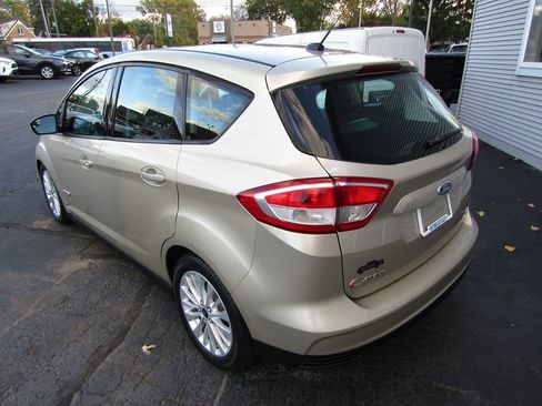 Used 2017 Ford C-MAX SE image 3