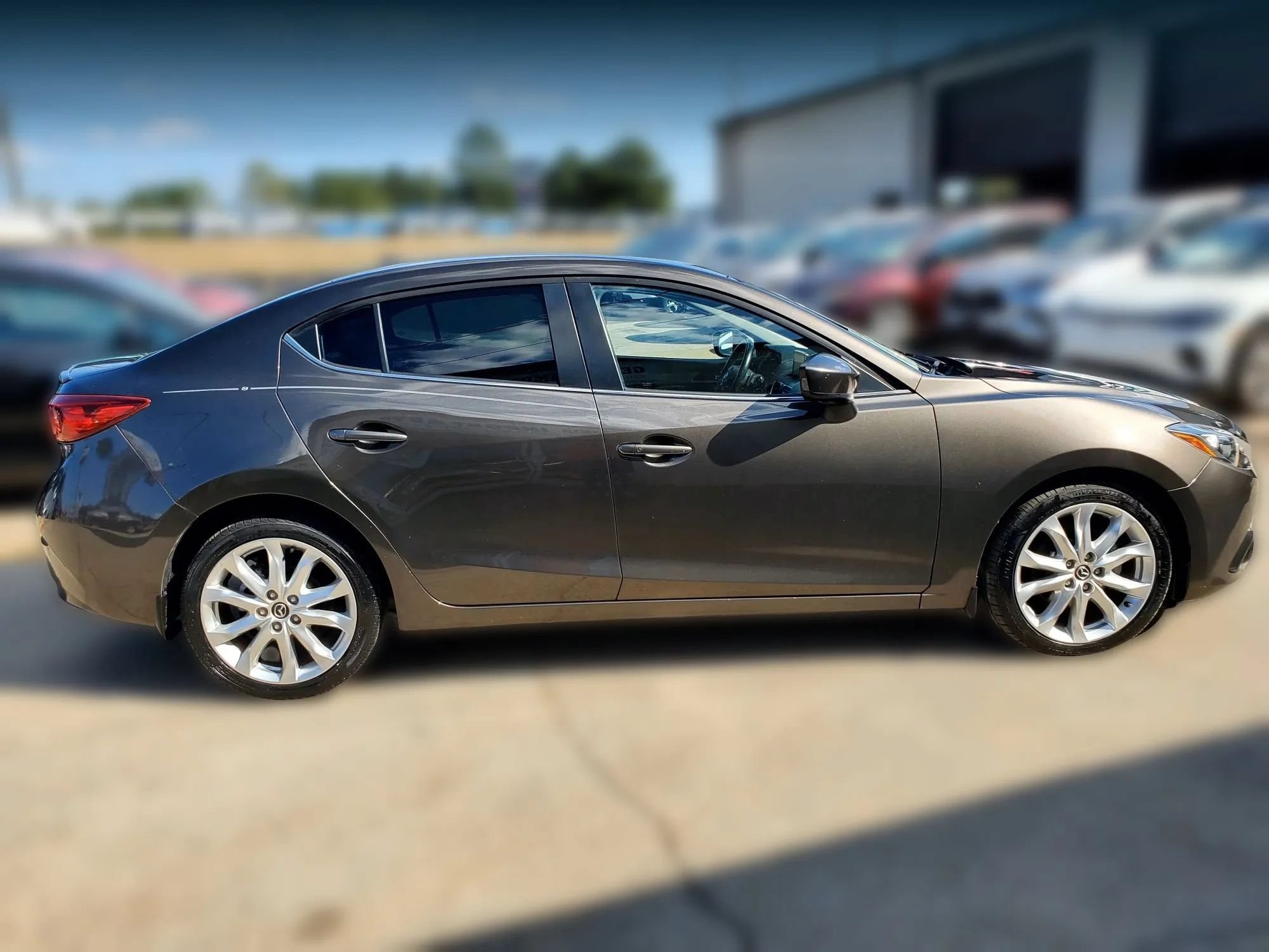 Used 2015 MAZDA MAZDA3 s Touring FWD image 18
