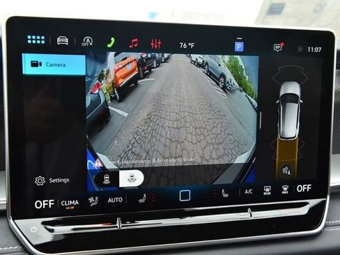 New 2026 Volkswagen Tiguan SE R-Line image 14