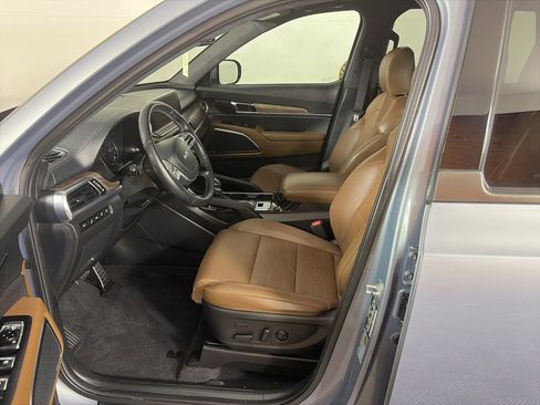 Used 2022 Kia Telluride SX w/ SX Prestige Package AWD/4WD image 12