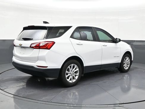 Used 2020 Chevrolet Equinox LS FWD image 5