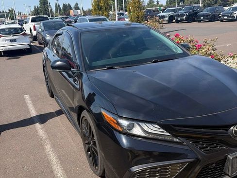 Used 2022 Toyota Camry XSE w/ Navigation Package FWD image 2