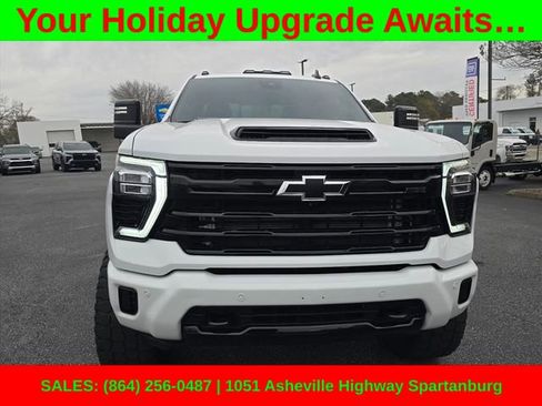 Used 2024 Chevrolet Silverado 2500 LTZ w/ LTZ Plus Package image 10
