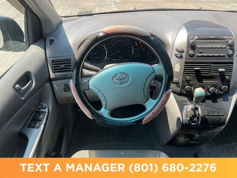 Used 2008 Toyota Sienna CE FWD image 16