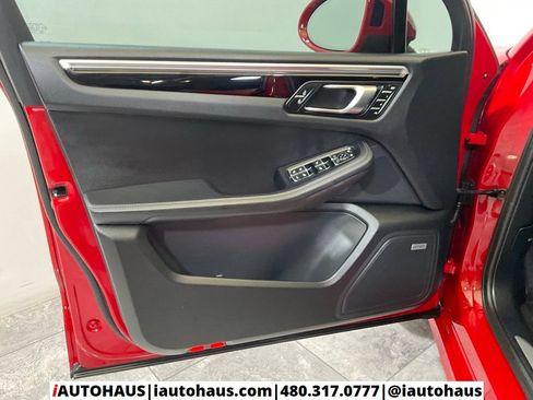 Used 2021 Porsche Macan S AWD/4WD image 33