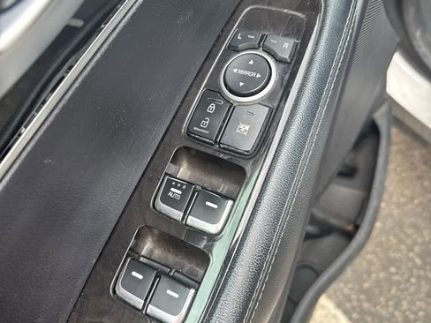 Used 2017 Kia Sorento FWD w/ LX Convenience Package image 10