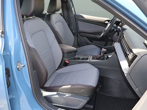 New 2026 Volkswagen Jetta GLI Autobahn FWD image 18