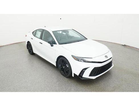 New 2026 Toyota Camry Hybrid image 13