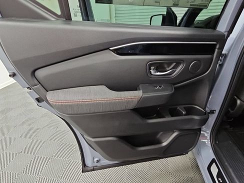 New 2026 Honda Pilot Sport image 32