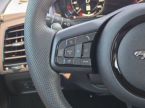 Used 2024 Jaguar F-TYPE R AWD/4WD image 30