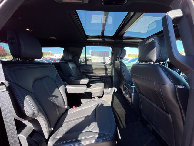 Used 2020 Ford Expedition Limited w/ Special Edition Package AWD/4WD image 13