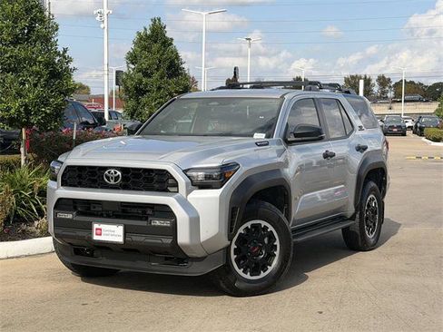 Certified 2025 Toyota 4Runner TRD Off-Road image 2