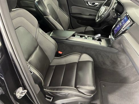 Used 2024 Volvo S60 B5 Plus image 35