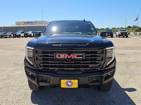 New 2026 GMC Sierra 1500 AT4X AWD/4WD image 8