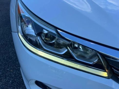 Used 2017 Honda Accord EX-L image 32