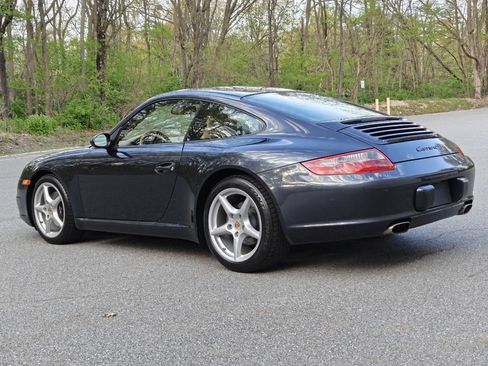 Used 2007 Porsche 911 Carrera RWD image 4